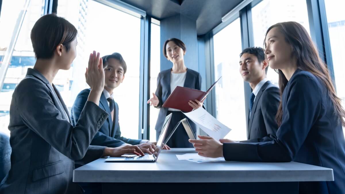 文字起こしの「話者分離」で誰の発言か明確に！AI議事録作成ツールの比較・選定ポイント5選